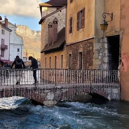 Magnifique A Deux Pas Du Et Pres Du Centre Apartment Annecy