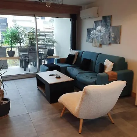 Magnifique A Deux Pas Du Et Pres Du Centre Apartment *